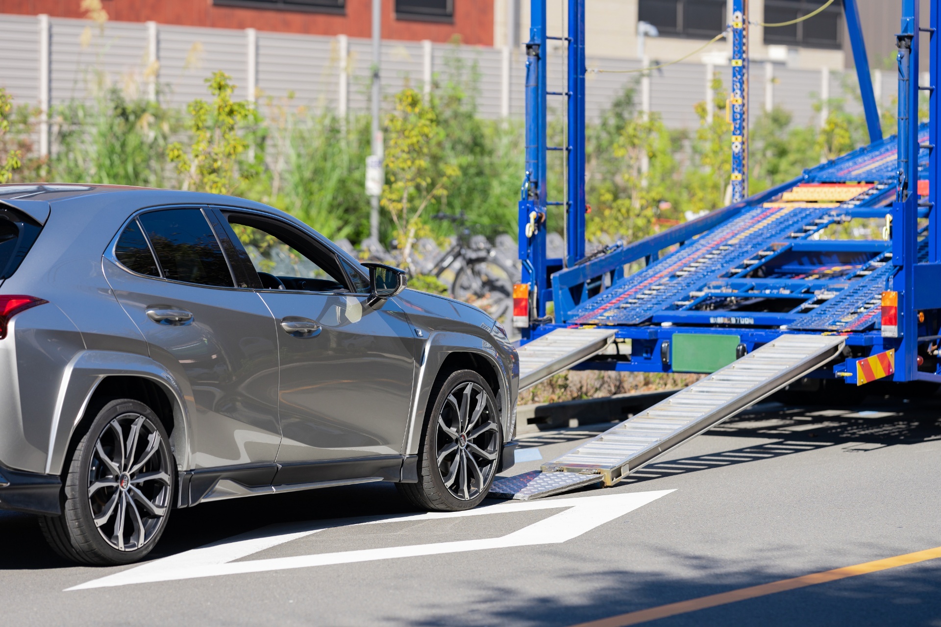 レッカーに対応 | 兵庫県姫路の板金塗装ならAuto Garage Realize